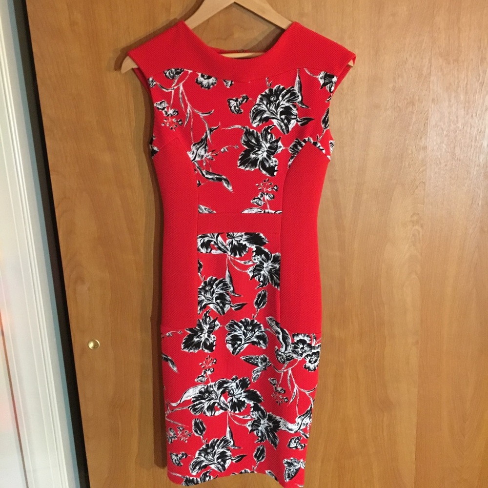 Red floral print bodycon dress
